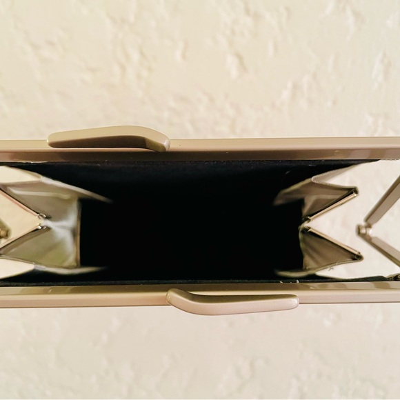 Bo’s Art Studio (The Opera Collection) Metallic Mesh Evening Bag - Picture 8 of 8